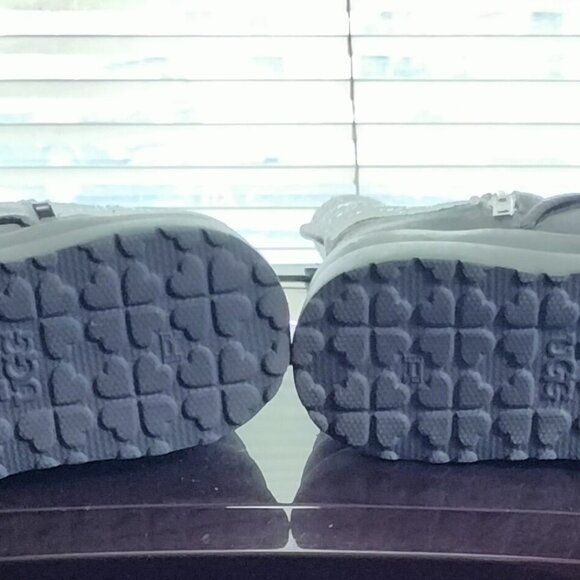 Women boots - Picture 3 of 4